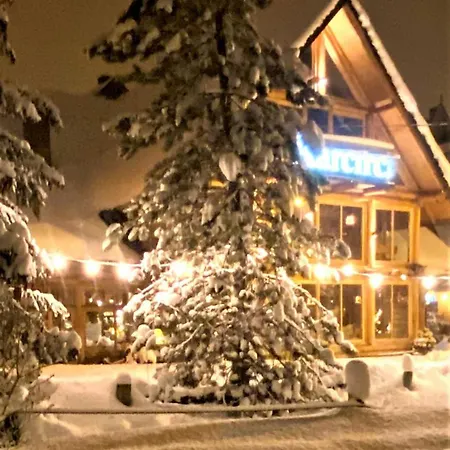 Parque de vacaciones Bialczanski Restauracja I Klub Bilardowy 