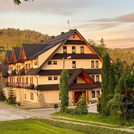 ホリデーパーク Bialczanski Restauracja I Klub Bilardowy 